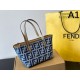 目を引くーデザインが特徴的 2024SS トートバッグ FENDI フェンデイ