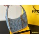 キレイめな印象を与えてくれ 2024SS トートバッグ FENDI フェンデイ