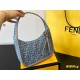 キレイめな印象を与えてくれ 2024SS トートバッグ FENDI フェンデイ