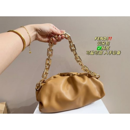さりげないおしゃれを楽しめ 2024SS トートバッグ FENDI フェンデイ
