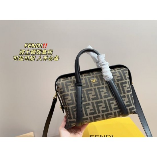 主役になる個性的なアイテム 2024SS トートバッグ FENDI フェンデイ 主役になる個性的なアイテム 2024SS トートバッグ FENDI フェンデイ