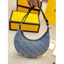 限定デザイン大人気完売前に 2024SS トートバッグ FENDI フェンデイ