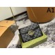 きれいめな印象で着こなし 2024SS ショルダーバッグ GUCCI グッチ きれいめな印象で着こなし 2024SS ショルダーバッグ GUCCI グッチ