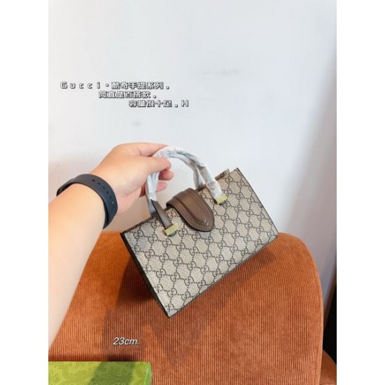 抜け感のあるスタイルが完成 2024SS トートバッグ GUCCI グッチ 抜け感のあるスタイルが完成 2024SS トートバッグ GUCCI グッチ