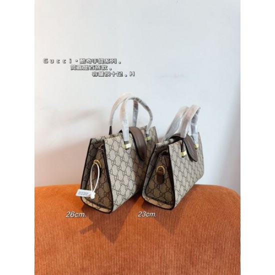 抜け感のあるスタイルが完成 2024SS トートバッグ GUCCI グッチ 抜け感のあるスタイルが完成 2024SS トートバッグ GUCCI グッチ