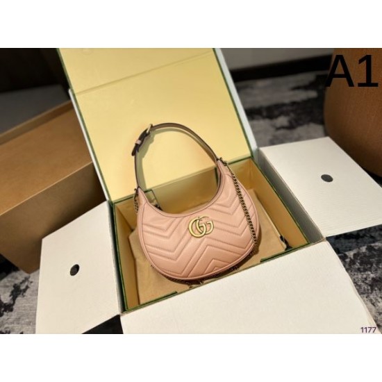 春夏欠かせない定番アイテム 2024SS トートバッグ GUCCI グッチ 春夏欠かせない定番アイテム 2024SS トートバッグ GUCCI グッチ
