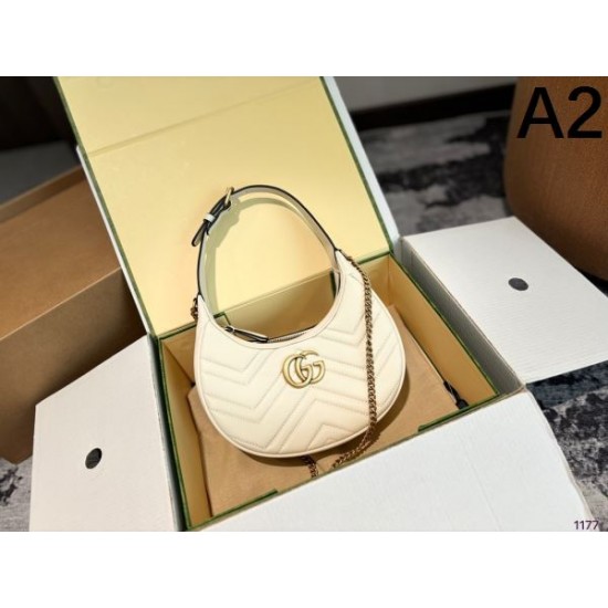 春夏欠かせない定番アイテム 2024SS トートバッグ GUCCI グッチ 春夏欠かせない定番アイテム 2024SS トートバッグ GUCCI グッチ