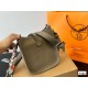 デイリーにおすすめの1品 2024SS ショルダーバッグ HERMES エルメス デイリーにおすすめの1品 2024SS ショルダーバッグ HERMES エルメス