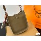 デイリーにおすすめの1品 2024SS ショルダーバッグ HERMES エルメス デイリーにおすすめの1品 2024SS ショルダーバッグ HERMES エルメス