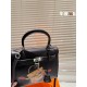 すっきりしたシルエット 2024SS トートバッグ HERMES エルメス すっきりしたシルエット 2024SS トートバッグ HERMES エルメス