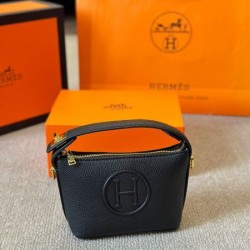 新作カジュアルコーデに 2024SS トートバッグ HERMES エルメス
