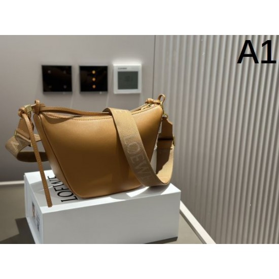 素敵な夏の定番アイテム 2024SS ショルダーバッグ LOEWE ロエベ 素敵な夏の定番アイテム 2024SS ショルダーバッグ LOEWE ロエベ