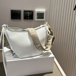素敵な夏の定番アイテム 2024SS ショルダーバッグ LOEWE ロエベ