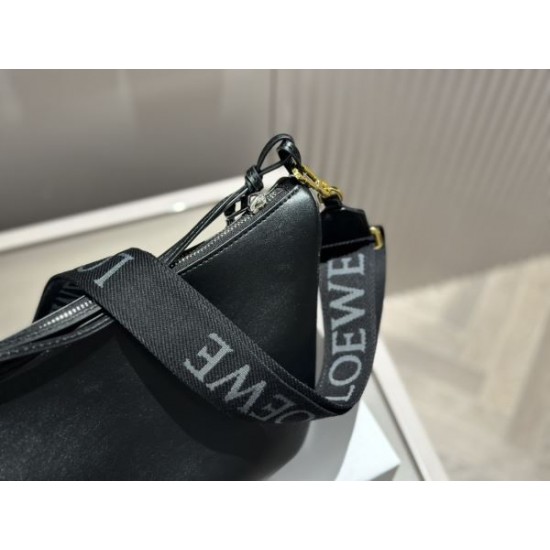 素敵な夏の定番アイテム 2024SS ショルダーバッグ LOEWE ロエベ 素敵な夏の定番アイテム 2024SS ショルダーバッグ LOEWE ロエベ