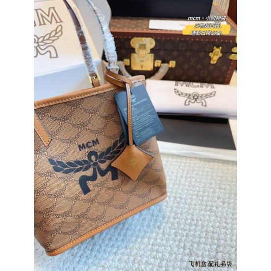 春らしい季節感 2024SS トートバッグ MCM エムシーエム 春らしい季節感 2024SS トートバッグ MCM エムシーエム