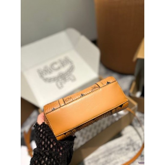 最旬のスタイル 2024SS トートバッグ MCM エムシーエム