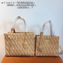 注目のポイント 2024SS トートバッグ MIU MIU ミュウミュウ