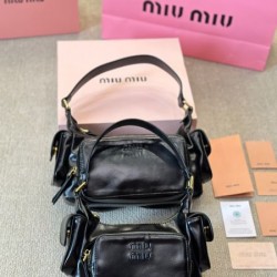 今度こそ完売！ 2024SS トートバッグ MIU MIU ミュウミュウ