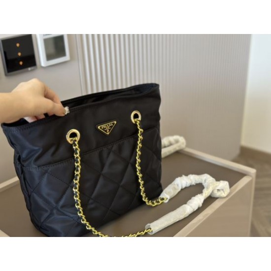 見逃せない注目夏季精品 2024SS トートバッグ PRADA プラダ 見逃せない注目夏季精品 2024SS トートバッグ PRADA プラダ