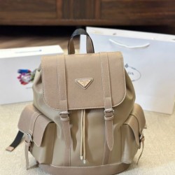 雑誌掲載新作春夏入荷 2024SS バックパック PRADA プラダ