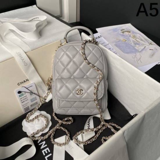 素材感を引き出せるアイテム 2024SS バックパック CHANEL シャネル