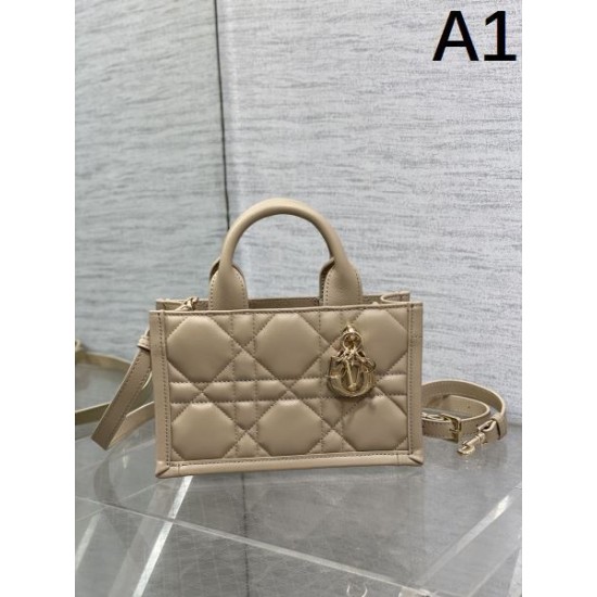 絶対欲しい手に入る 2024SS トートバッグ DIOR ディオール 絶対欲しい手に入る 2024SS トートバッグ DIOR ディオール