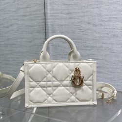 絶対欲しい手に入る 2024SS トートバッグ DIOR ディオール