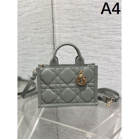 絶対欲しい手に入る 2024SS トートバッグ DIOR ディオール 絶対欲しい手に入る 2024SS トートバッグ DIOR ディオール