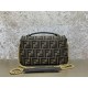 春夏で限定セール! 2024SS ショルダーバッグ FENDI フェンデイ 春夏で限定セール! 2024SS ショルダーバッグ FENDI フェンデイ