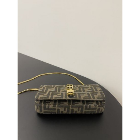 ギフト最適期間限定 2024SS ショルダーバッグ FENDI フェンデイ ギフト最適期間限定 2024SS ショルダーバッグ FENDI フェンデイ