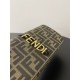 ギフト最適期間限定 2024SS ショルダーバッグ FENDI フェンデイ ギフト最適期間限定 2024SS ショルダーバッグ FENDI フェンデイ