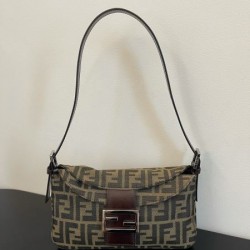 印象に残るデザイン 2024SS トートバッグ FENDI フェンデイ