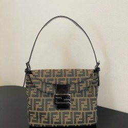 心惹かれるスタイル 2024SS トートバッグ FENDI フェンデイ