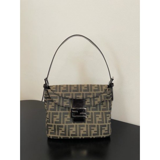心惹かれるスタイル 2024SS トートバッグ FENDI フェンデイ 心惹かれるスタイル 2024SS トートバッグ FENDI フェンデイ