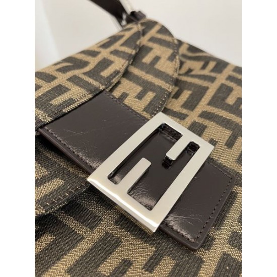 心惹かれるスタイル 2024SS トートバッグ FENDI フェンデイ 心惹かれるスタイル 2024SS トートバッグ FENDI フェンデイ