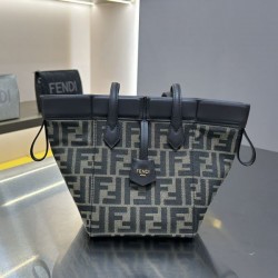最新ランキングTOP 2024SS トートバッグ FENDI フェンデイ
