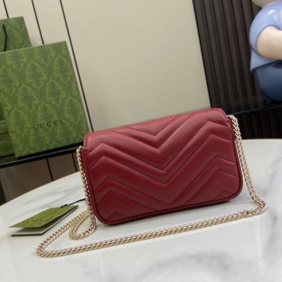 着まわし抜群カラー 2024SS ショルダーバッグ GUCCI グッチ 着まわし抜群カラー 2024SS ショルダーバッグ GUCCI グッチ