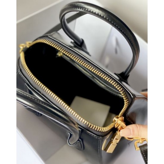 おしゃれ感度UP! 2024SS トートバッグ GIVENCHY ジバンシィ おしゃれ感度UP! 2024SS トートバッグ GIVENCHY ジバンシィ
