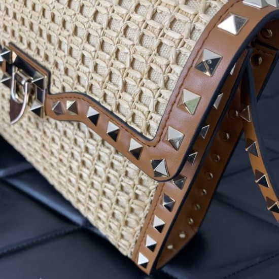 限定生産品 2024SS ショルダーバッグ VALENTINO ヴァレンティノ 限定生産品 2024SS ショルダーバッグ VALENTINO ヴァレンティノ