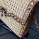 限定生産品 2024SS ショルダーバッグ VALENTINO ヴァレンティノ 限定生産品 2024SS ショルダーバッグ VALENTINO ヴァレンティノ