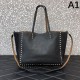 超激得格安 2024SS トートバッグ VALENTINO ヴァレンティノ 超激得格安 2024SS トートバッグ VALENTINO ヴァレンティノ