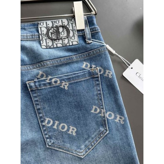 2024SS 洗練された魅力が光る DIOR ディオール メンズジーンズ 2024SS 洗練された魅力が光る DIOR ディオール メンズジーンズ