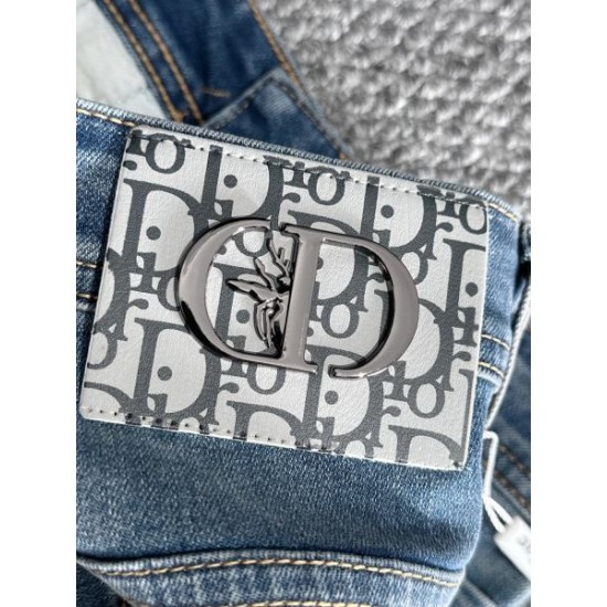 2024SS 洗練された魅力が光る DIOR ディオール メンズジーンズ 2024SS 洗練された魅力が光る DIOR ディオール メンズジーンズ