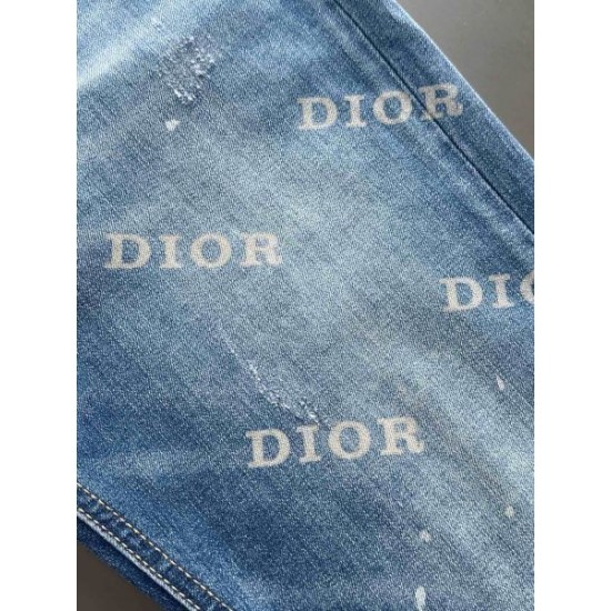 2024SS 洗練された魅力が光る DIOR ディオール メンズジーンズ 2024SS 洗練された魅力が光る DIOR ディオール メンズジーンズ
