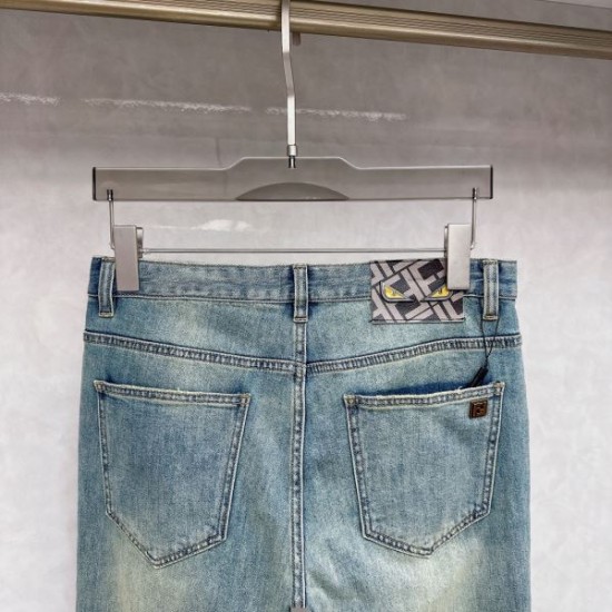 2024SS 飽きのこないデザイン FENDI フェンデイ メンズジーンズ 2024SS 飽きのこないデザイン FENDI フェンデイ メンズジーンズ