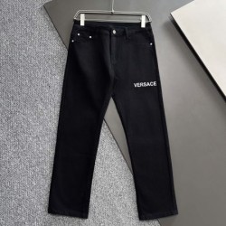 2024SS 視線を集めて VERSACE ヴェルサーチェ メンズジーンズ