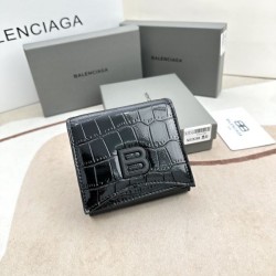 BALENCIAGA バレンシアガ 2024SS ブームは再熱中 三つ折り財布