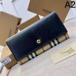 BURBERRY バーバリー 2024SS 夏のいいのアイテム 長財布
