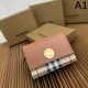 BURBERRY バーバリー 2024SS 呼び声が高い新名品 二つ折り財布 BURBERRY バーバリー 2024SS 呼び声が高い新名品 二つ折り財布