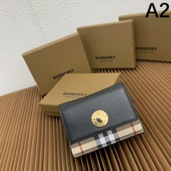 BURBERRY バーバリー 2024SS 呼び声が高い新名品 二つ折り財布